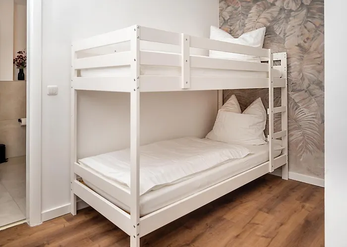 Cozy 9 Hotel *
